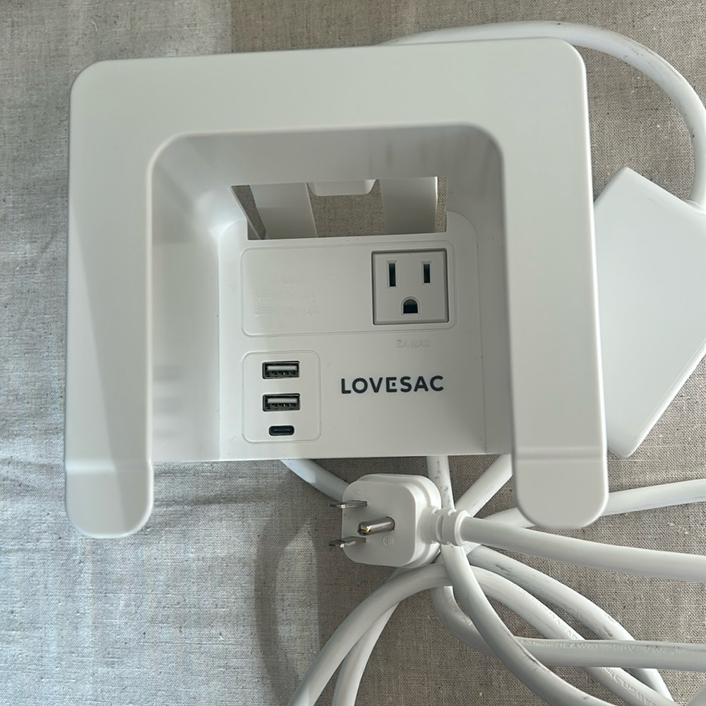Lovesac charging hub